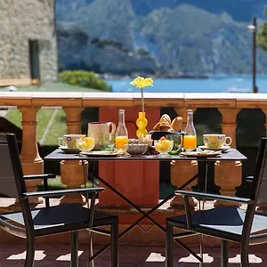 https://le-jardin-demile.fr-provencehotel.com